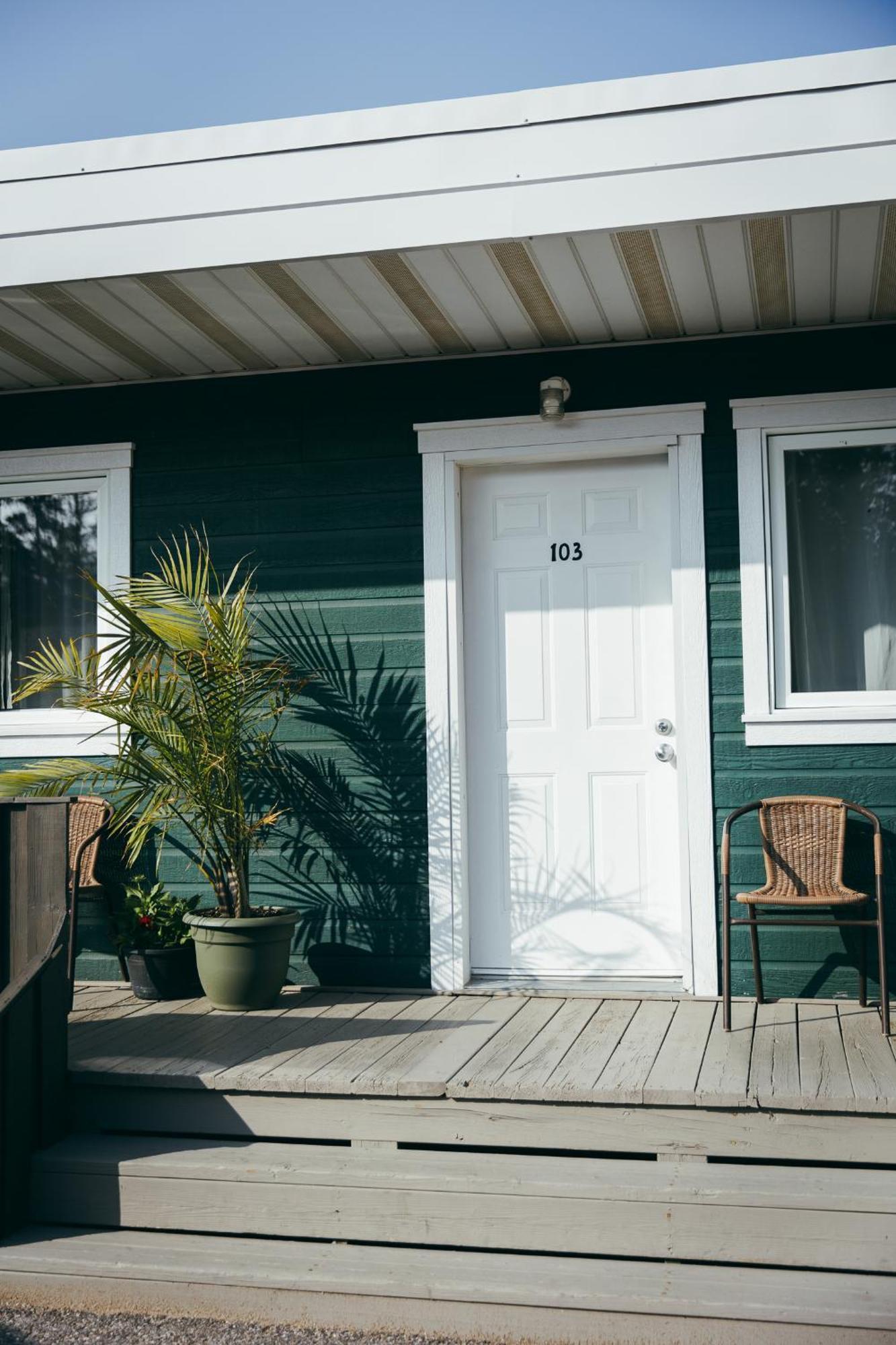 Des Cascades Motel