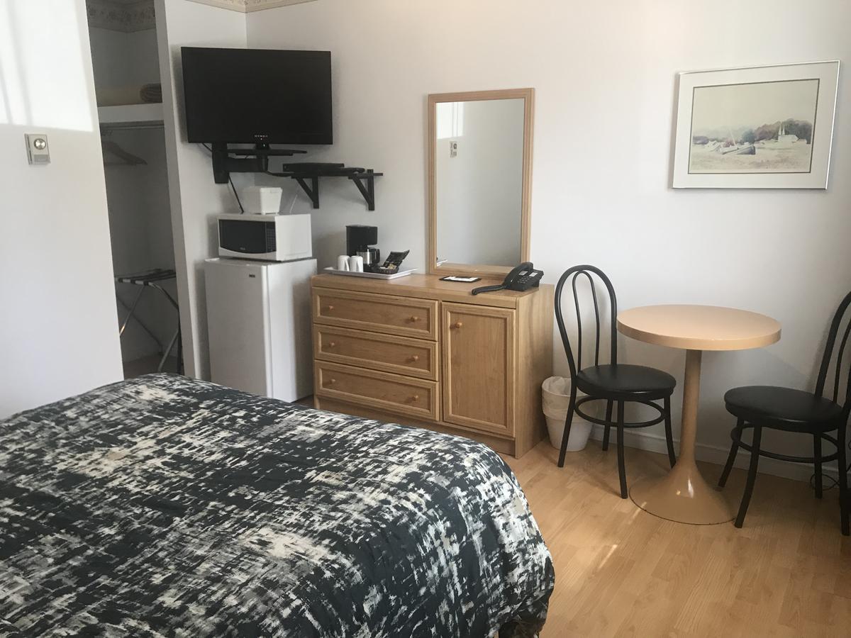 Des Cascades Motel 3*